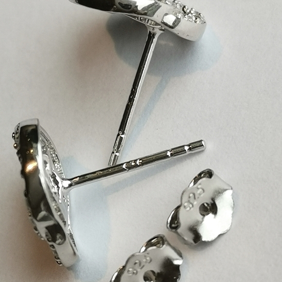 "love Knot" cz sterling silver stud earrings - Picture 2 of 6